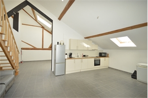 appartement à la location -   25250  RANG, surface 93 m2 location appartement - APR666621